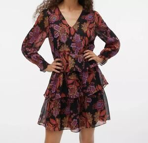 3023 NWT VERO MODA Kara Long Sleeve V-Neck Tiered Lined Size Large